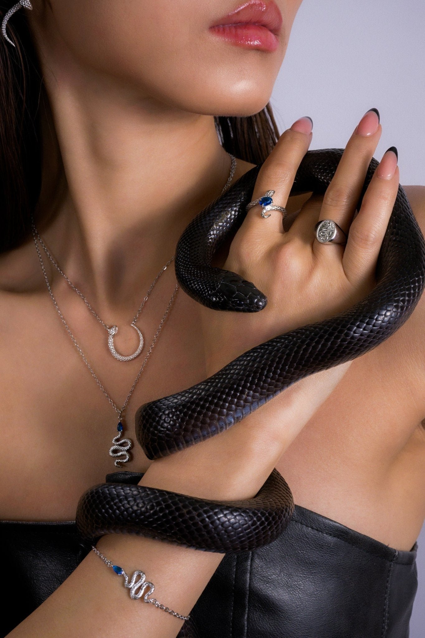 snake-signet-ring-r005-4-1073019.jpg